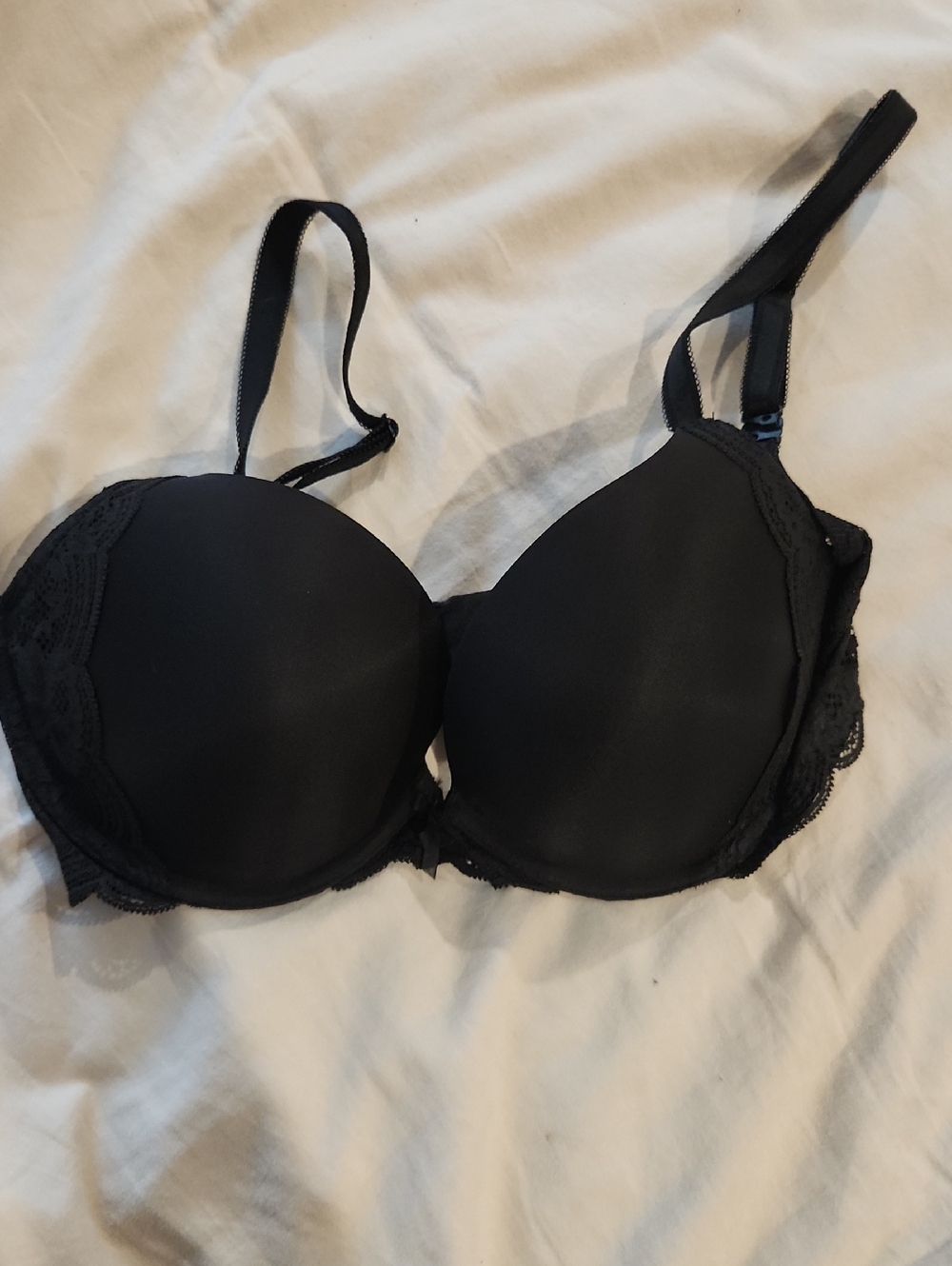 Victoria's Secret Black Lace-Trim T-Shirt Bra